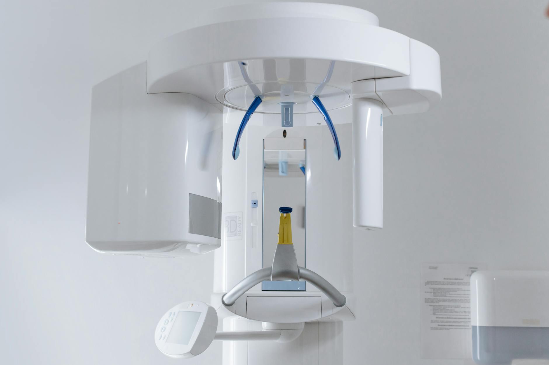 3D CBCT scanner for precise dental imaging at Smile Dental Center