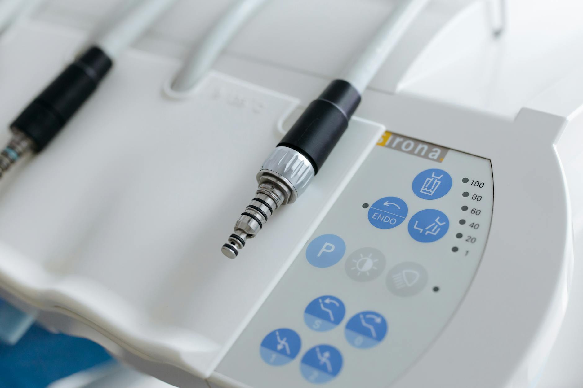 Modern dental technology and equipment for advanced care